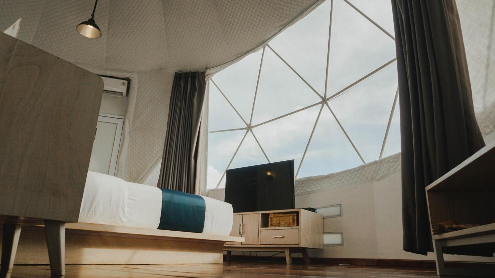 Damar Langit Resort 씨사루아 외부 사진