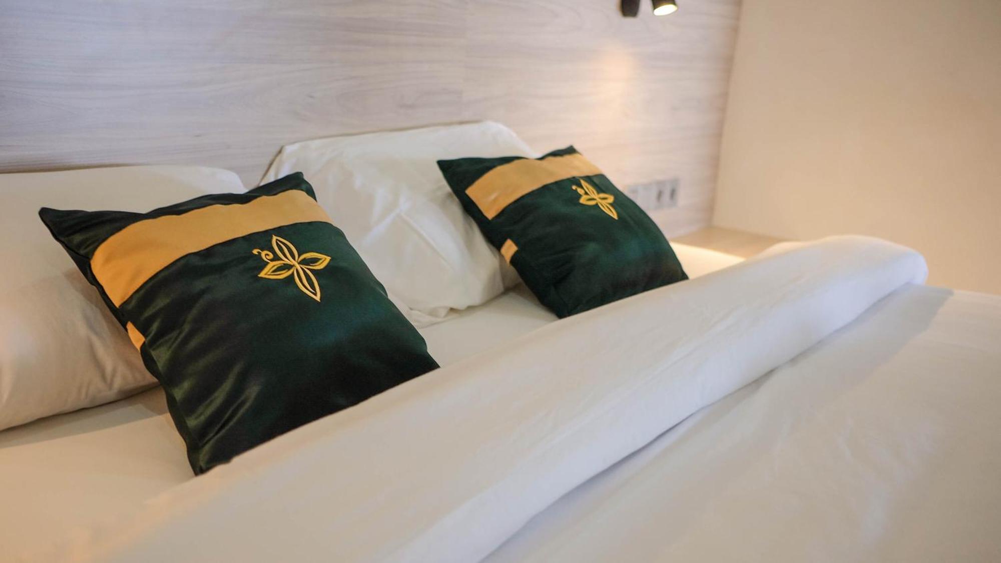 Damar Langit Resort 씨사루아 외부 사진